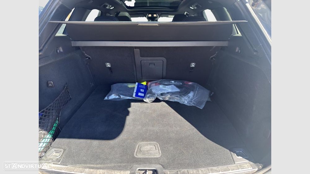 Volvo XC 60 2.0 T6 PHEV Black Edition AWD - 17