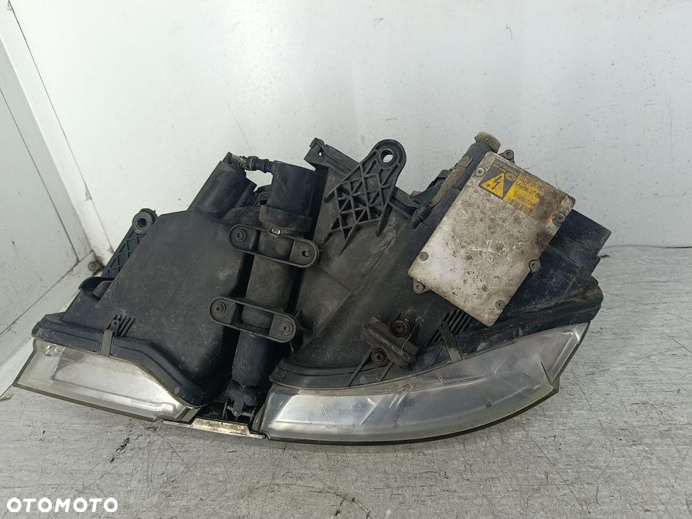 LAMPA PRZÓD PRAWA XENON SKODA SUPERB I - 3