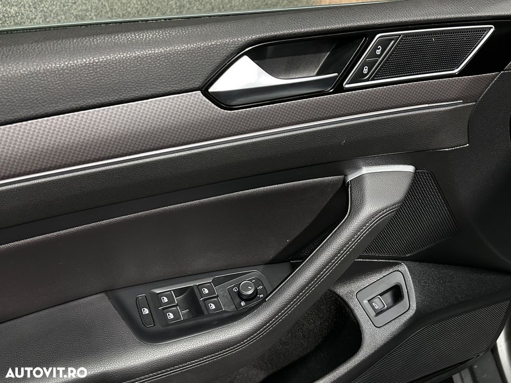 Volkswagen Passat Alltrack 2.0 TDI DSG 4Motion - 11