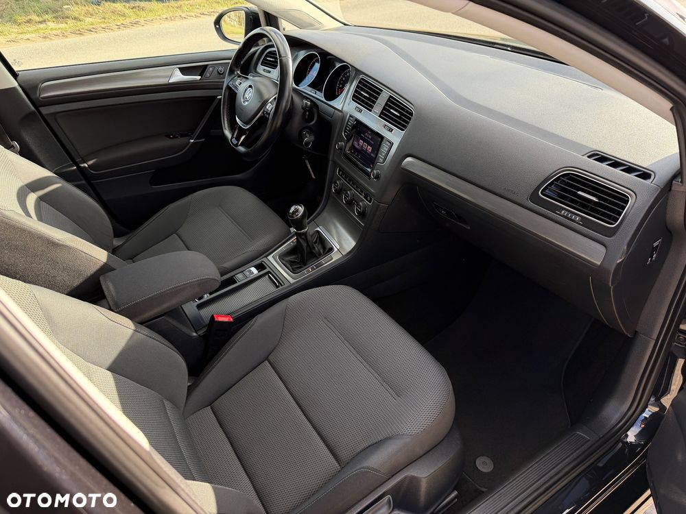 Volkswagen Golf 1.6 TDI DPF Style - 21