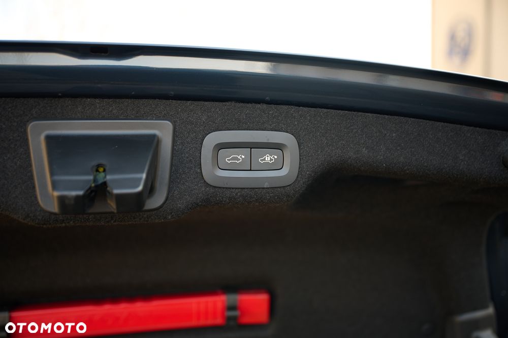 Volvo S90 - 25
