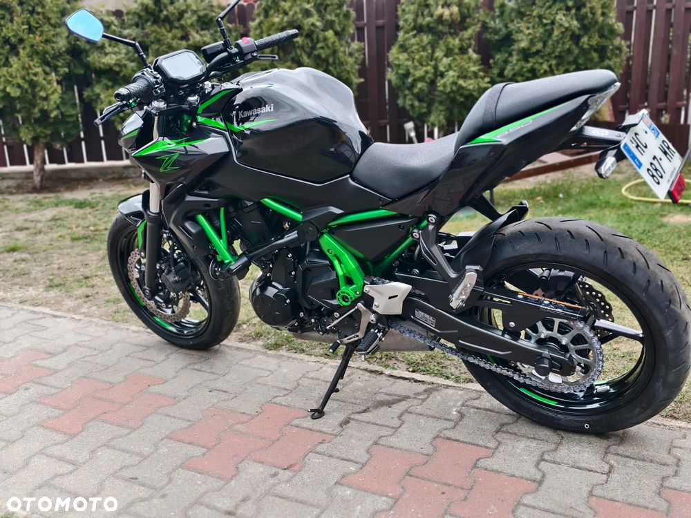 Kawasaki ER - 21