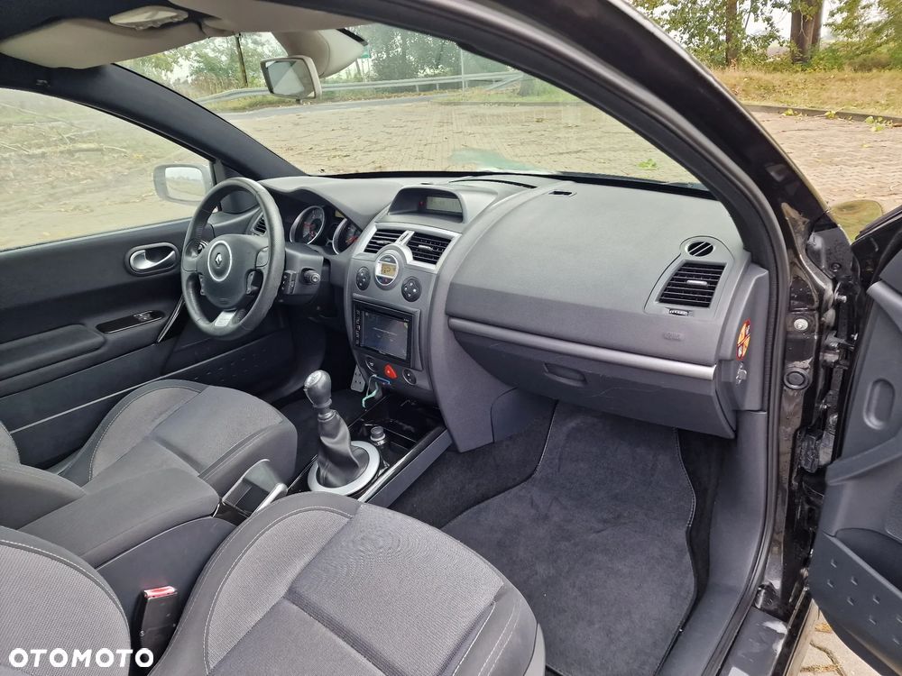Renault Megane 2.0 dCi GT - 10