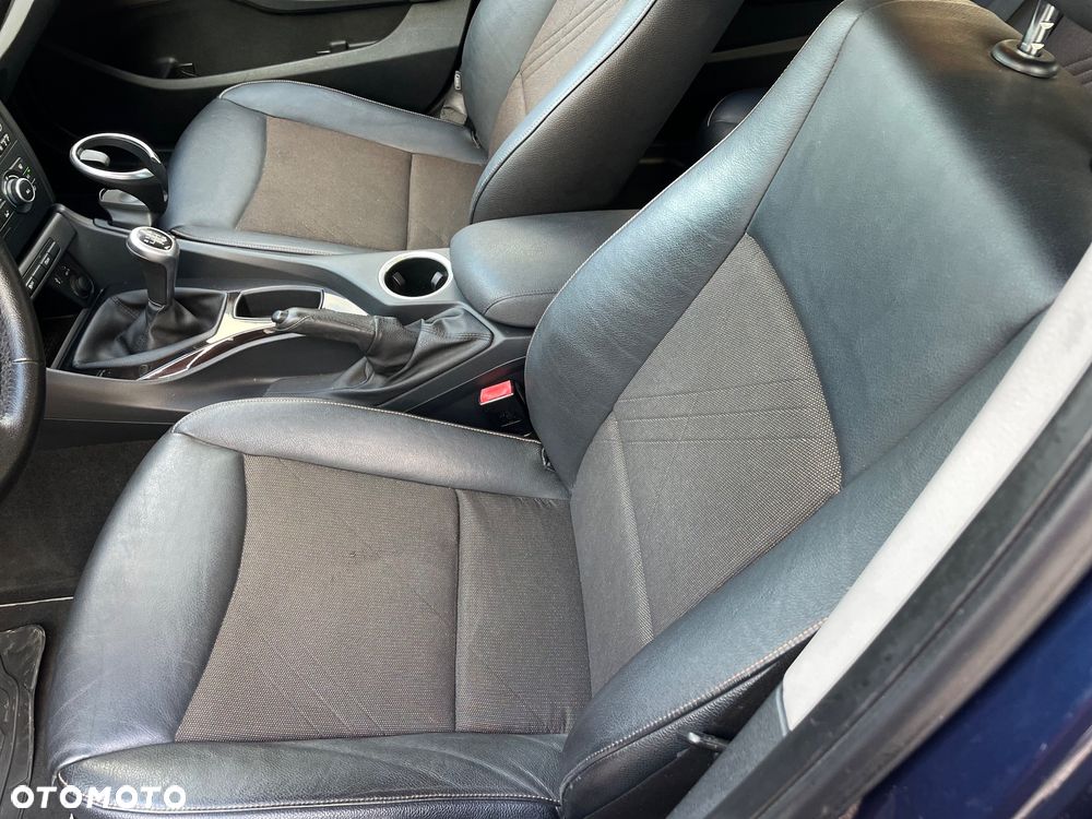 BMW X1 sDrive18d xLine - 12