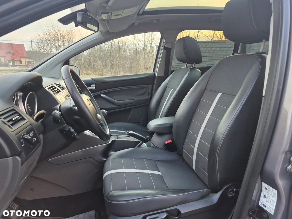 Ford Kuga 2.0 TDCi 4x4 Titanium - 15