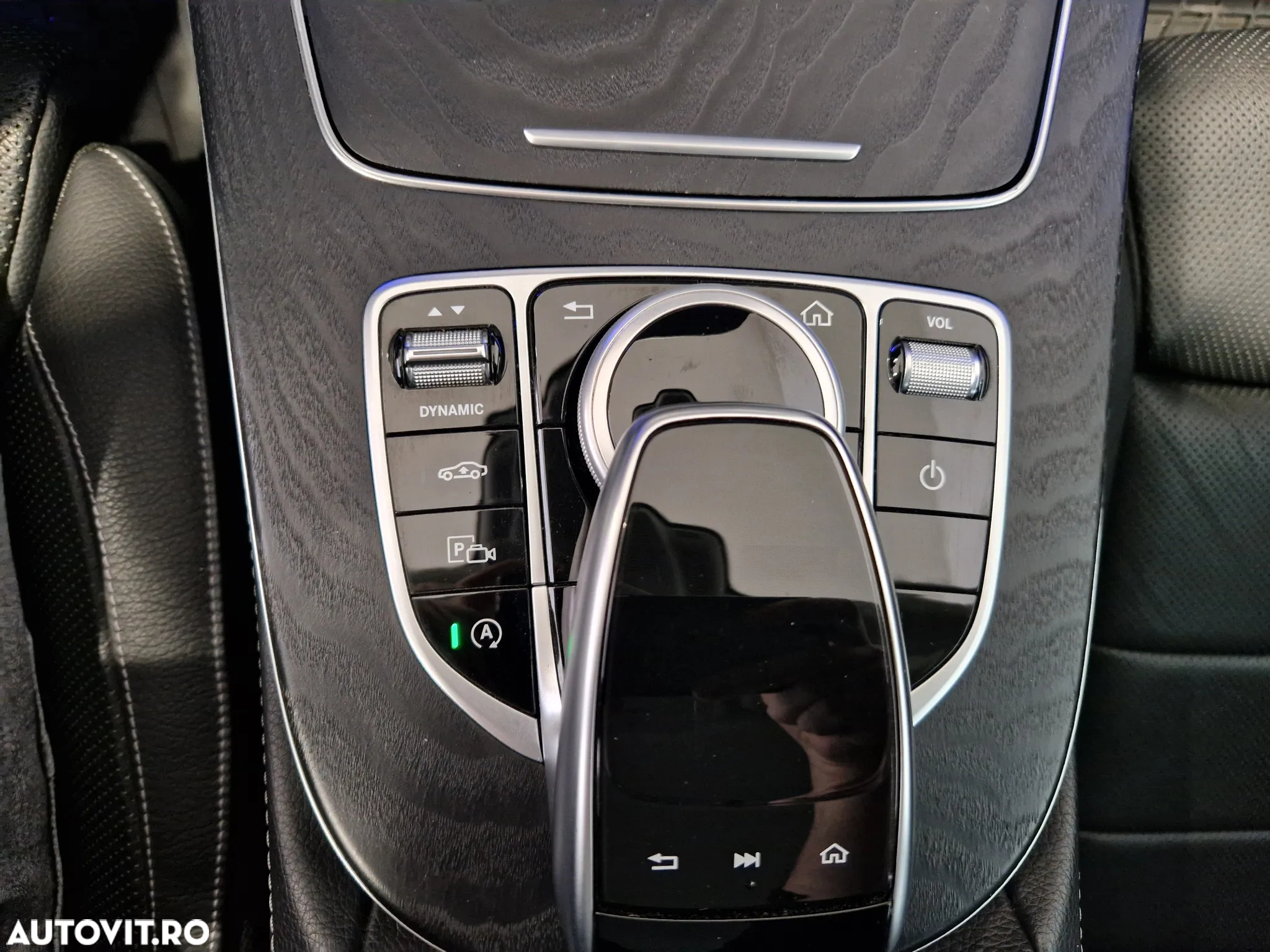 Mercedes-Benz E 450 4MATIC Aut. - 30