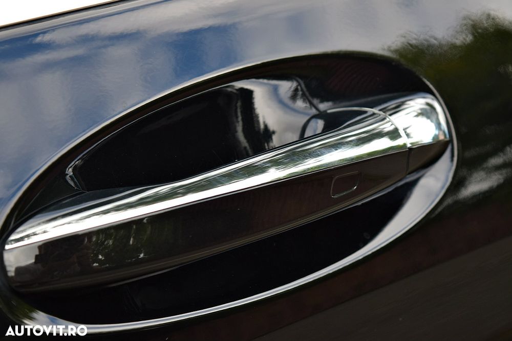 Mercedes-Benz GLC 300 e 4Matic 9G-TRONIC Edition AMG Line - 22