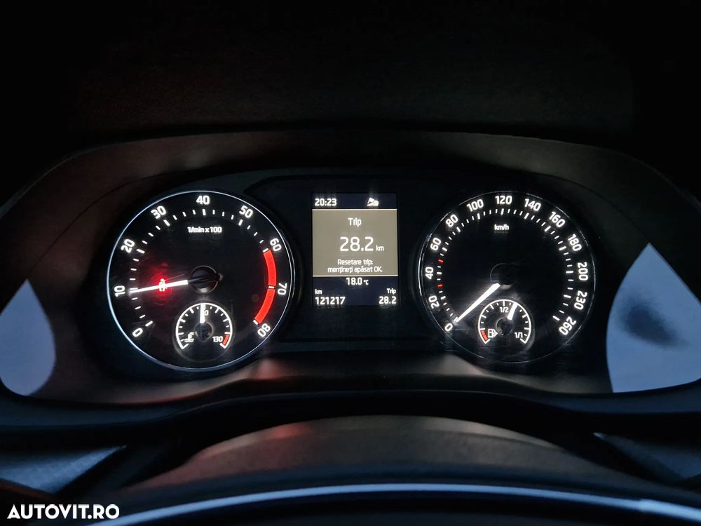 Skoda Octavia 1.5 TSI Ambition - 13