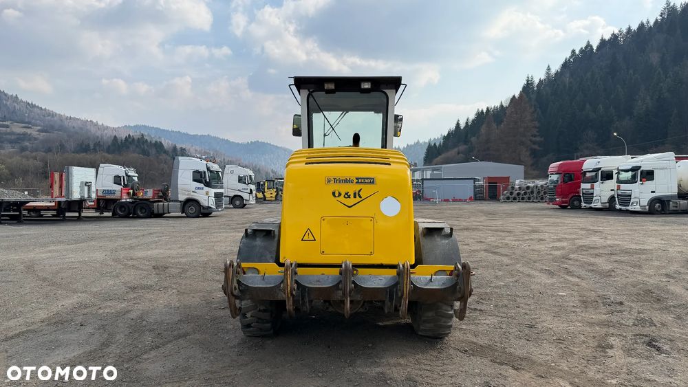 New Holland F106.6 - 7