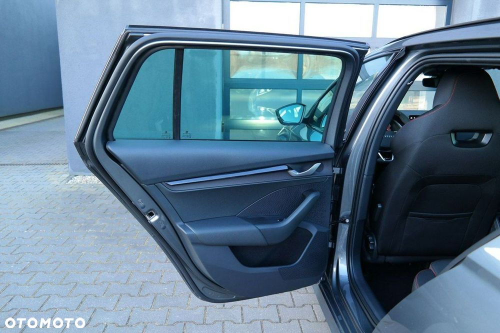Skoda Octavia - 25