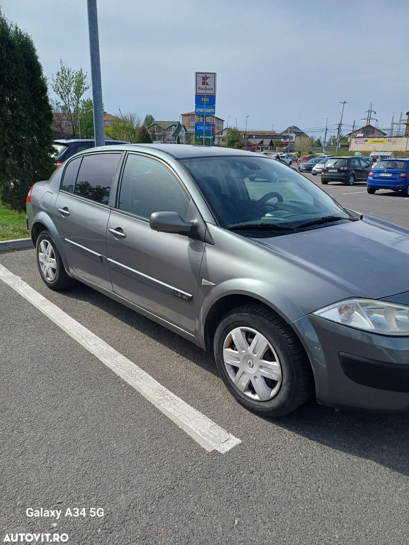 Renault Megane II Sedan 1.6 Influence - 1