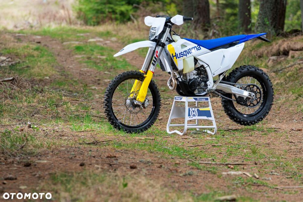 Husqvarna FE - 12