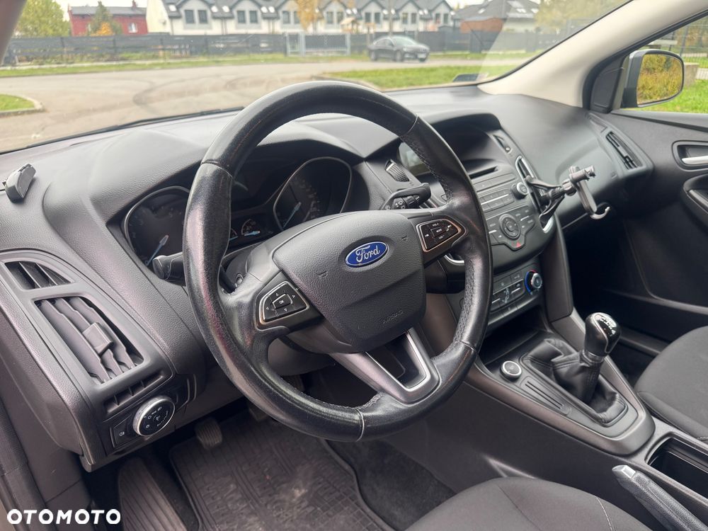 Ford Focus 1.6 Trend - 15