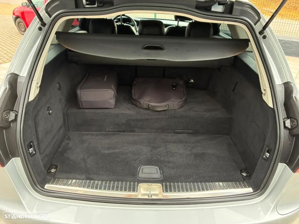 Mercedes-Benz C 300 - 40