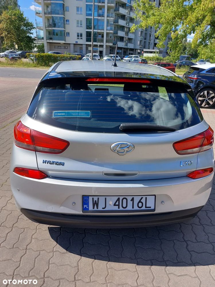 Hyundai i30 1.4 Classic + - 6