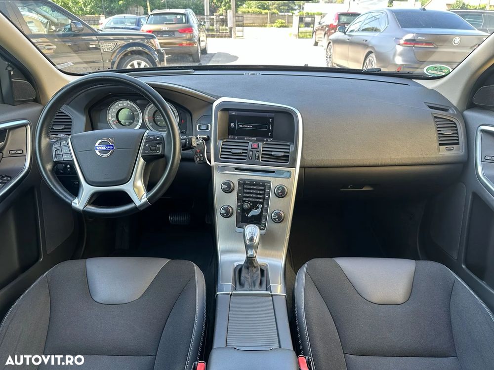 Volvo XC 60 D4 AWD Geartronic Edition Pro - 8