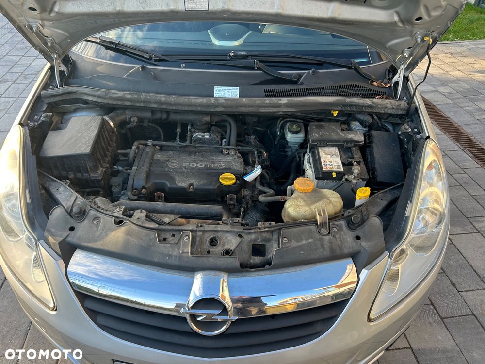 Opel Corsa 1.4 16V Enjoy - 25