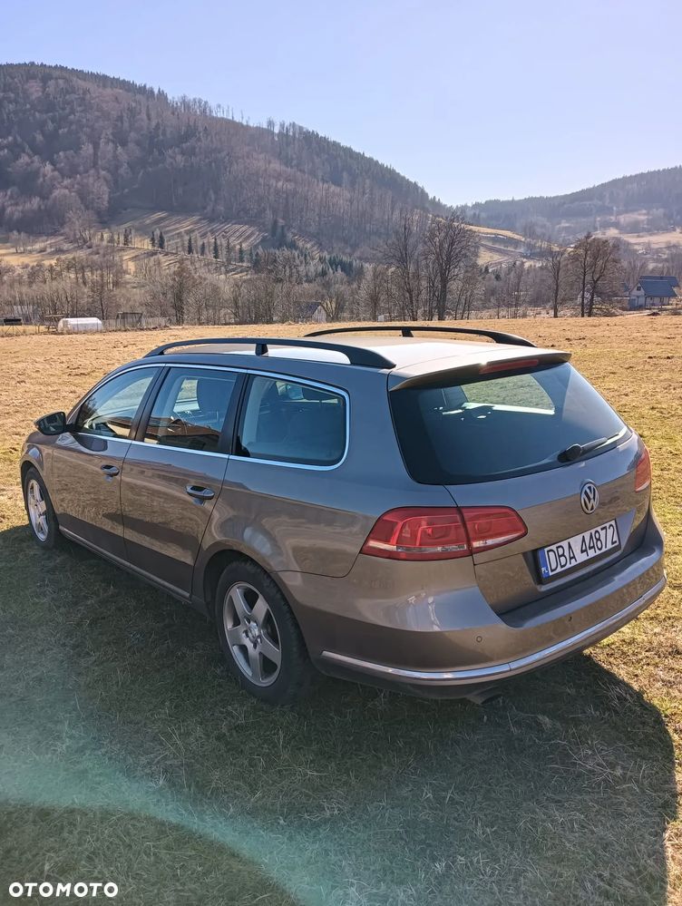 Volkswagen Passat 2.0 TDI 4Mot Highline DSG - 2