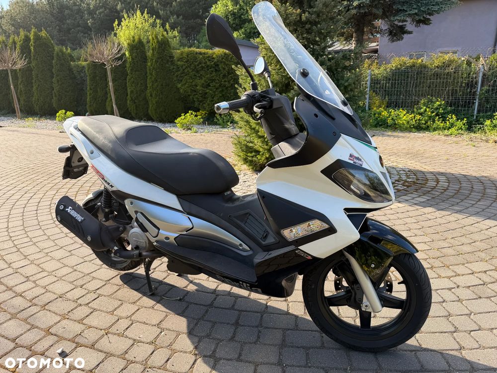 Aprilia SR - 2