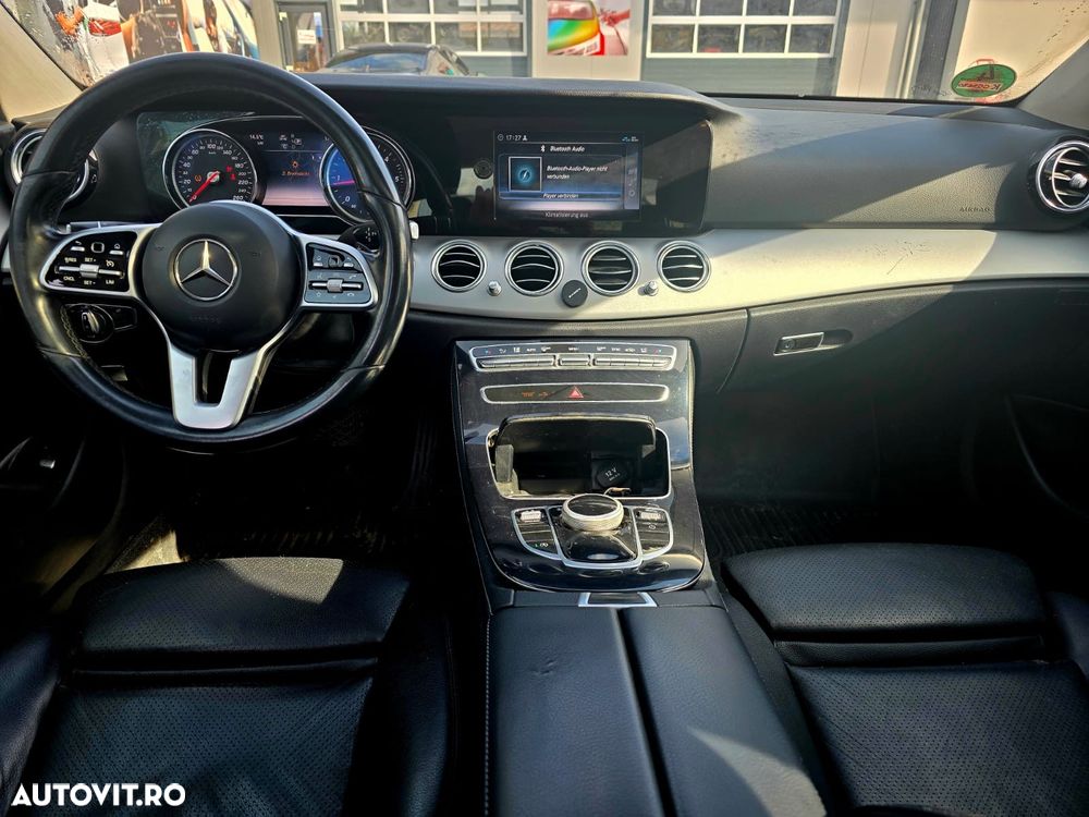 Mercedes-Benz E - 5