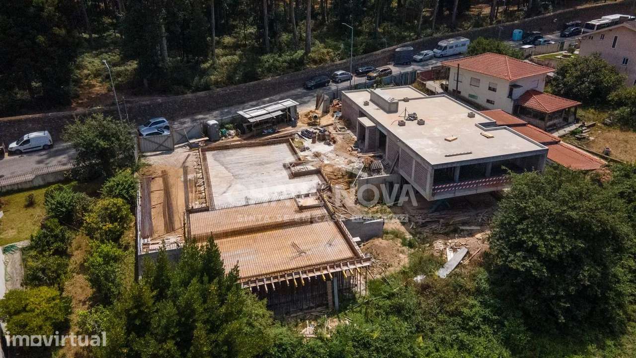 Moradia Térrea T3, em Construção em Grijó, c/ 3 suites . Box 2 carros - Grande imagem: 5/23