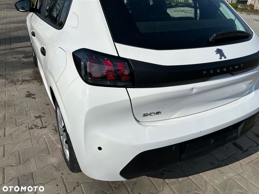 Peugeot 208 - 24