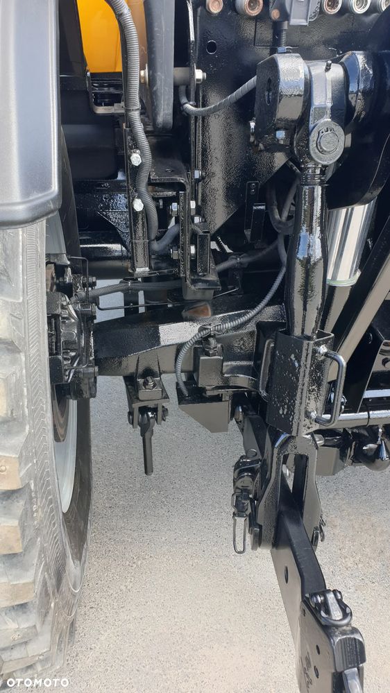 JCB FASTRAC 3220 PLUS - 17
