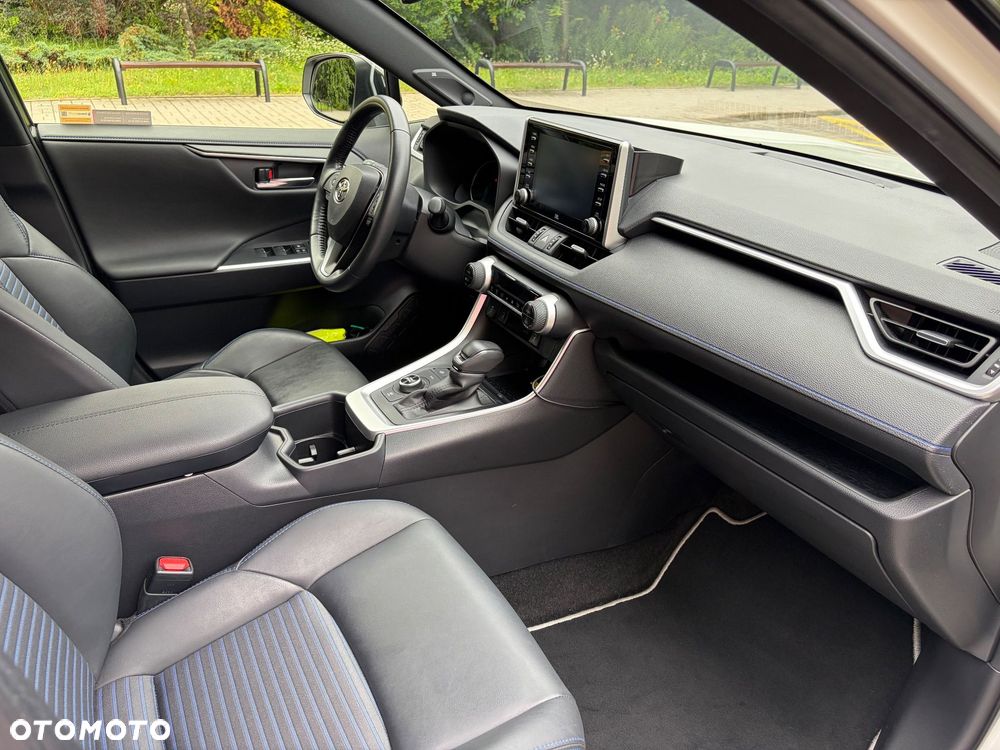 Toyota RAV4 - 17