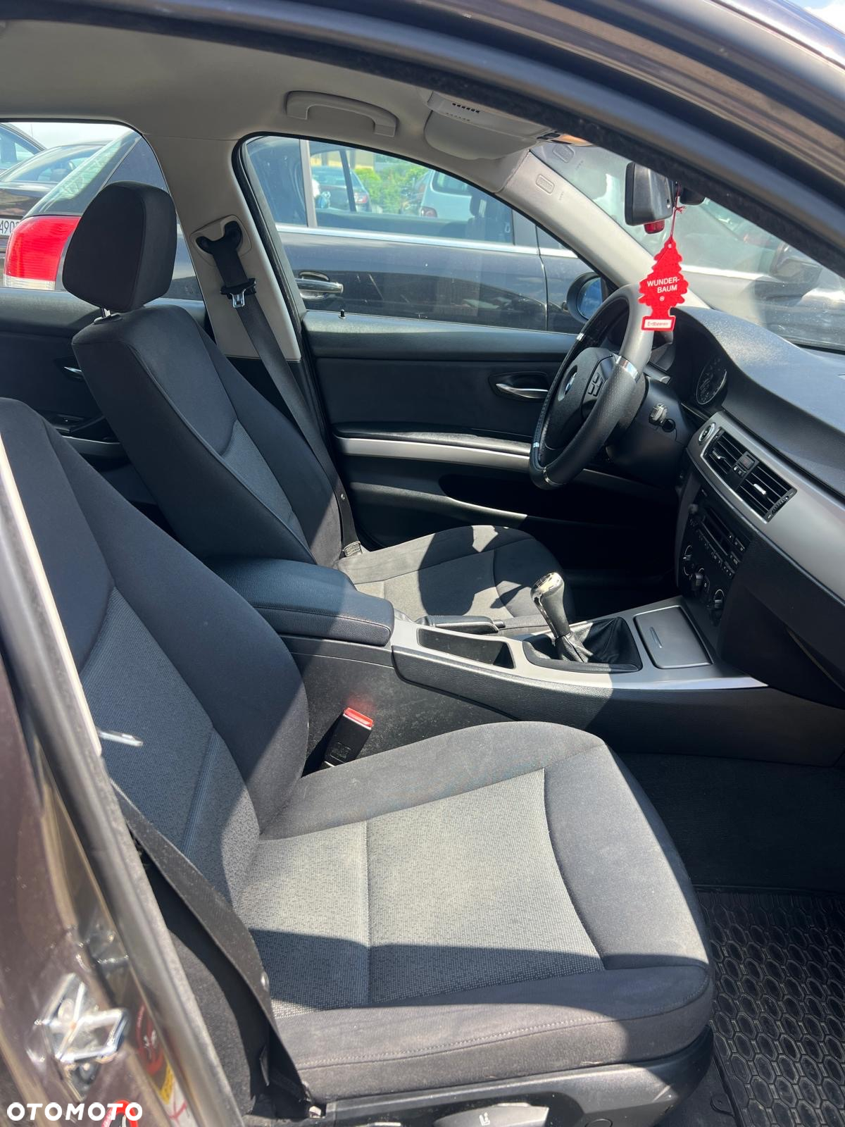 BMW Seria 3 318d - 6