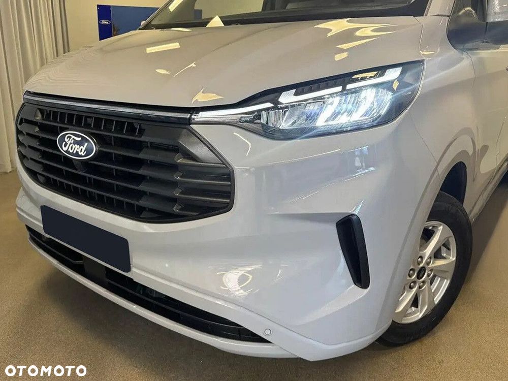 Ford Transit Custom Van Limited 2.0 EcoBlue 150KM M6 FWD 320 L2 - 4