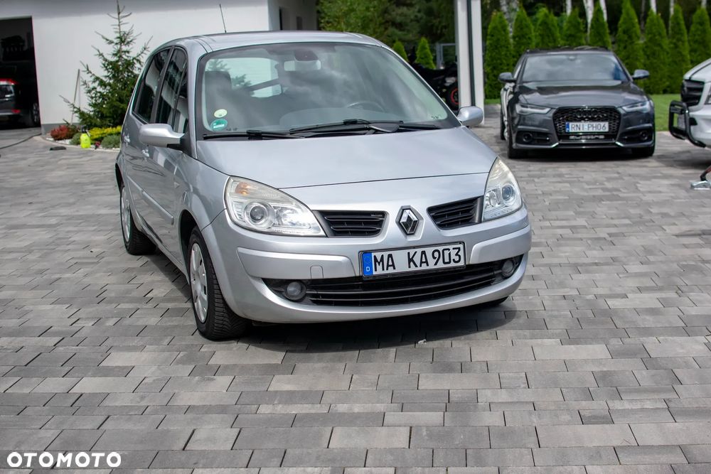 Renault Scenic - 31