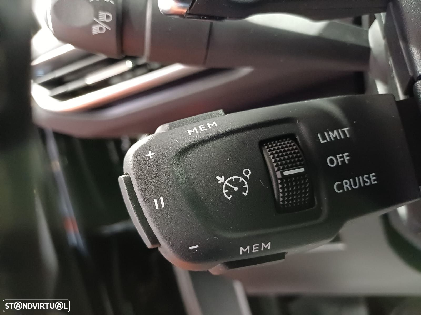 Peugeot 5008 1.5 BlueHDi Allure EAT8 - 19