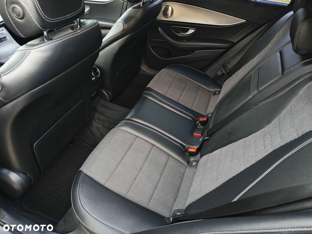 Mercedes-Benz Klasa E 220 d 9G-TRONIC Avantgarde - 26