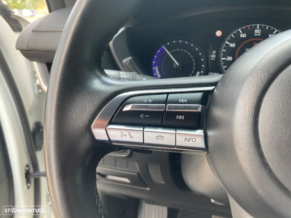 Mazda MX-30 e-SKYACTIV - 16