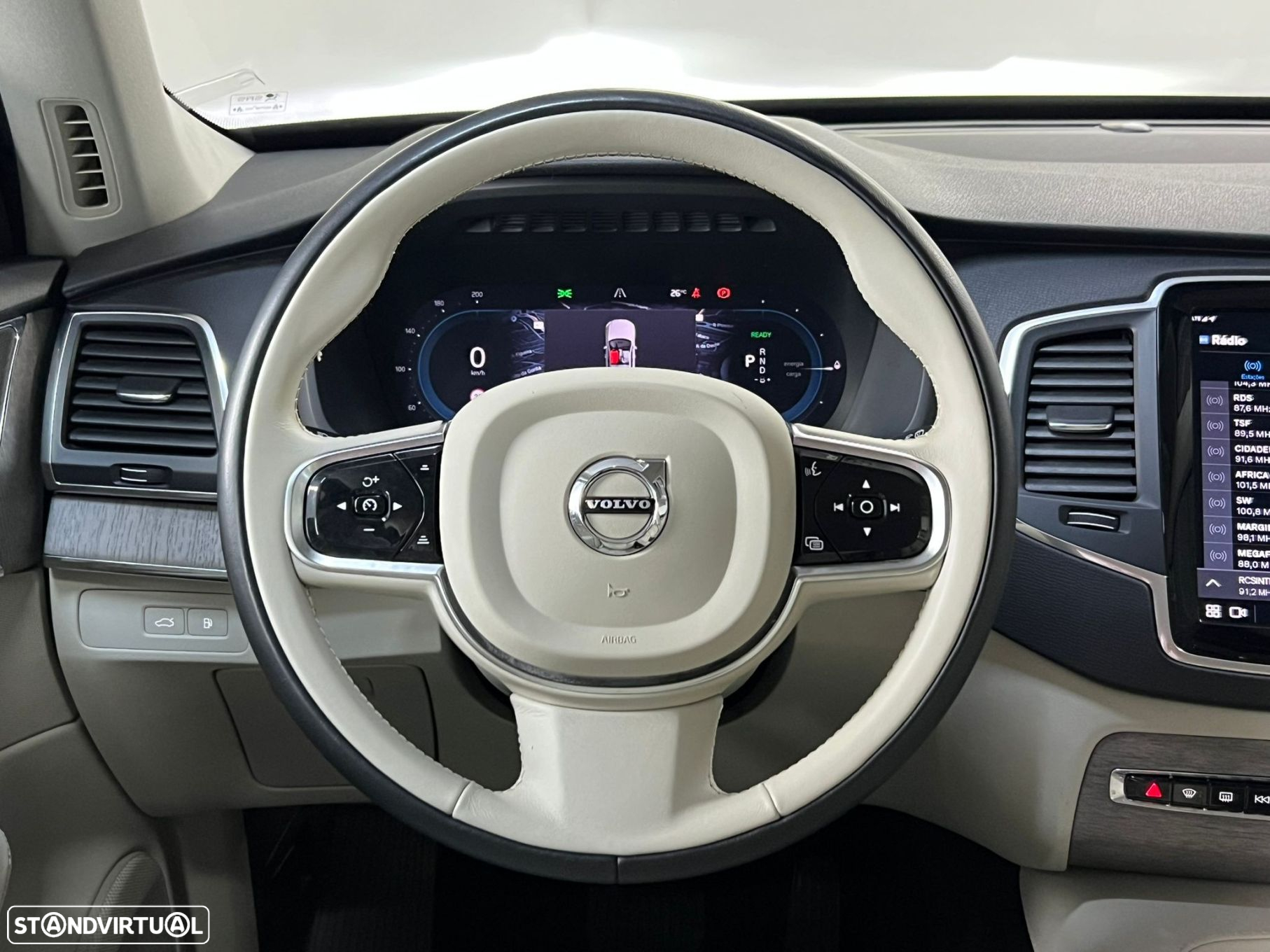 Volvo XC 90 - 7
