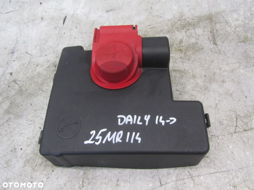 Iveco Daily 14->pokrywa klemy plusowej - 1