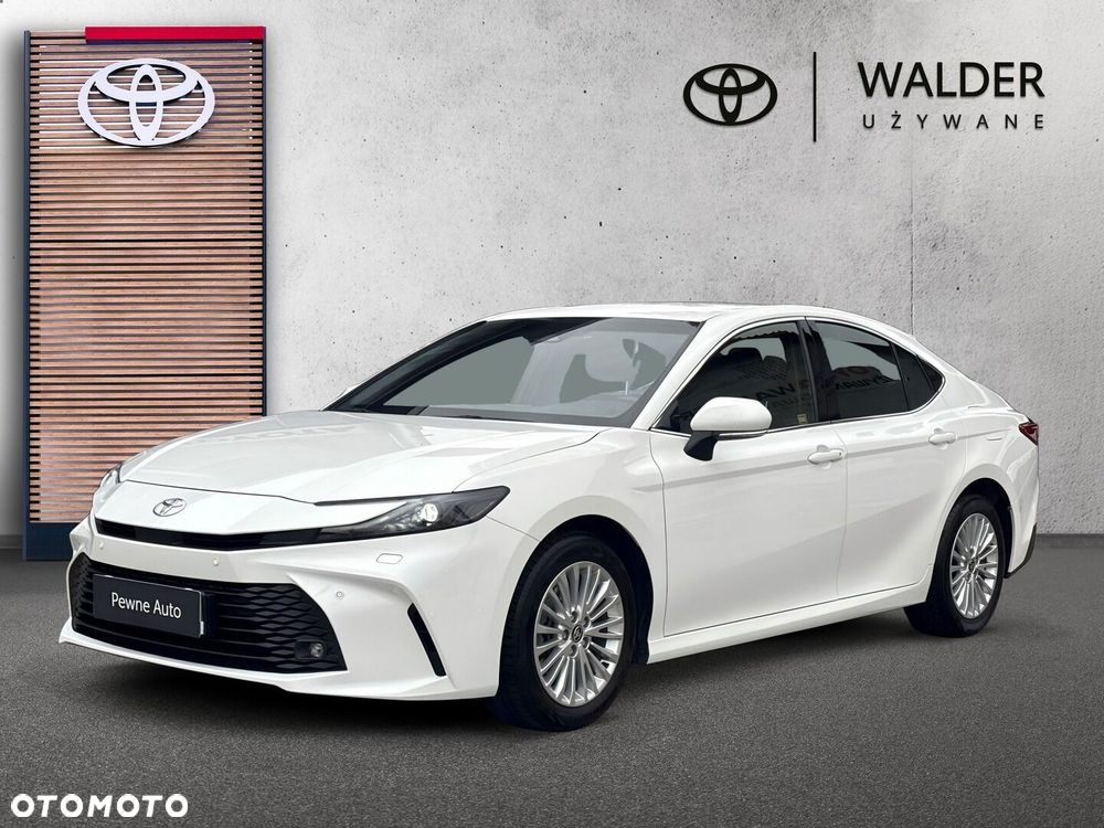 Toyota Camry - 1