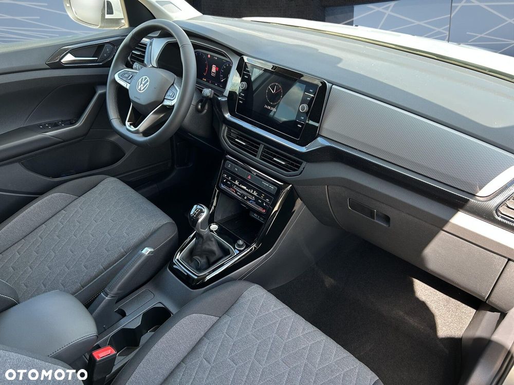Volkswagen T-Cross - 14
