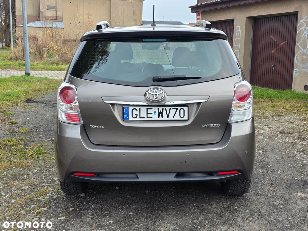 Toyota Verso 1.8 Premium - 5