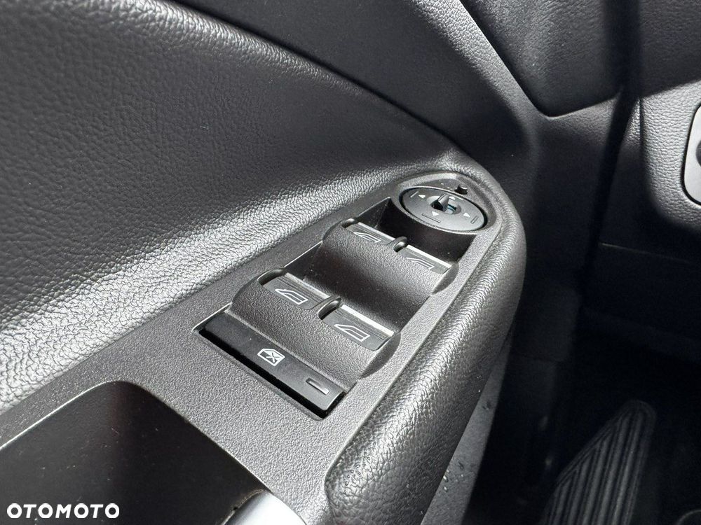 Ford Kuga 2.0 TDCi 4x2 ST-Line - 27