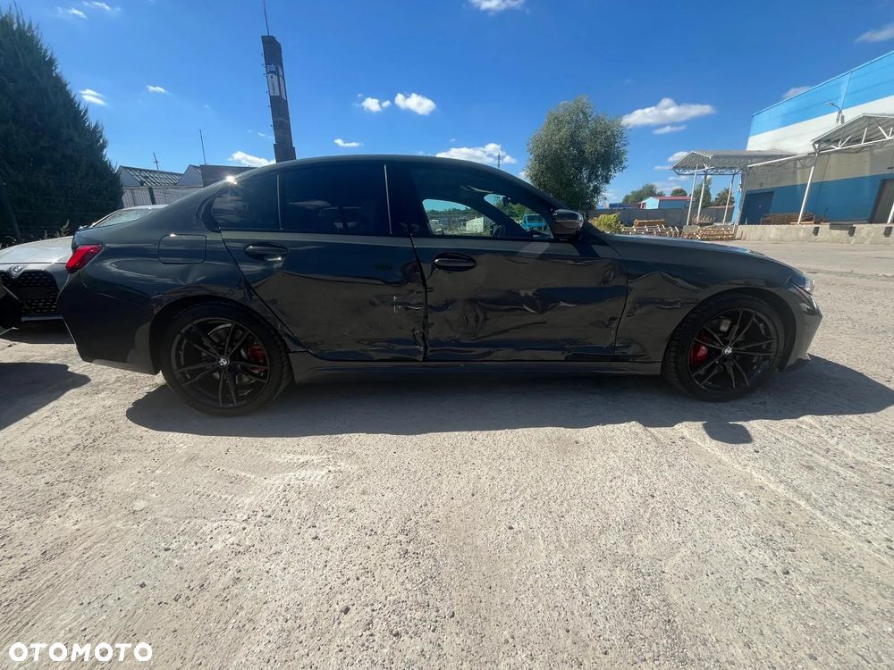 BMW Seria 3 330i xDrive M Sport sport - 31