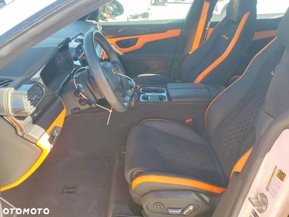 Lamborghini Urus - 8