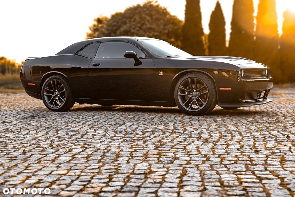 Dodge Challenger 6.4 Scat Pack - 8