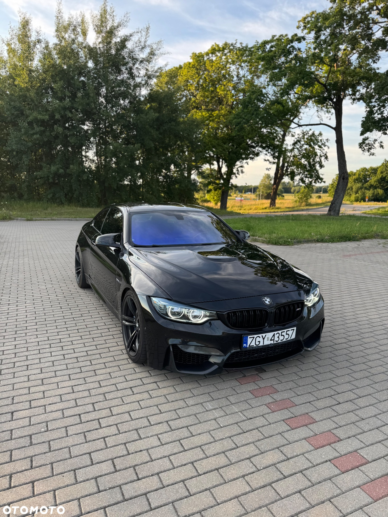 BMW M4 Coupe DKG - 2