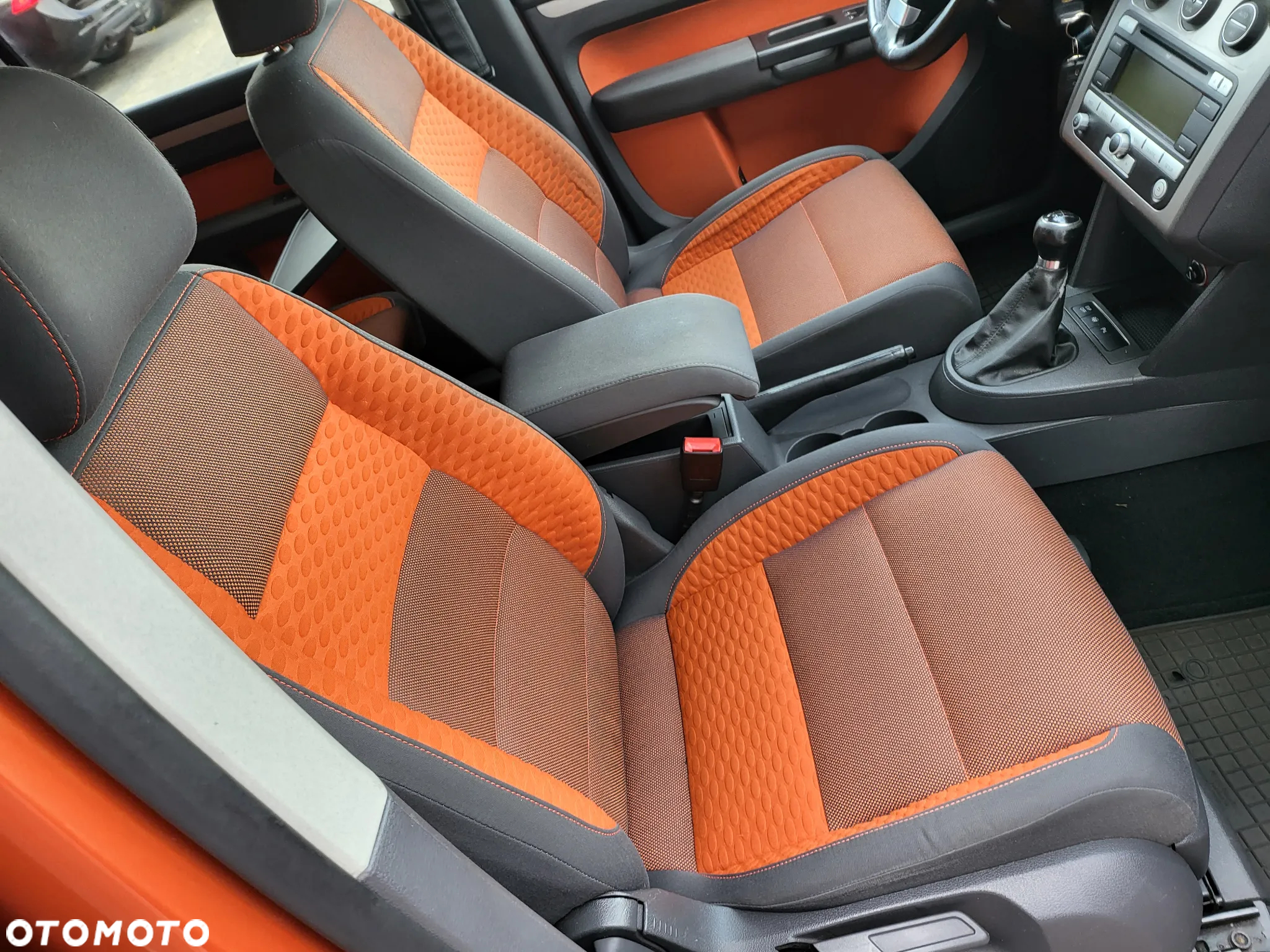 Volkswagen Touran 1.4 TSI Cross - 29