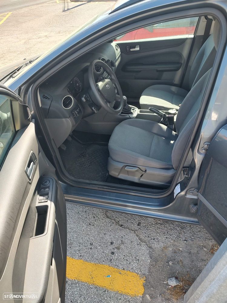 Ford Focus SW 1.4 Trend - 18