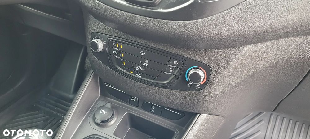 Ford TRANSIT COURIER - 11