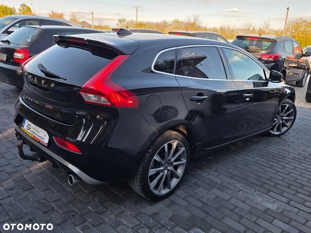 Volvo V40 D4 Drive-E R-Design Kinetic - 9
