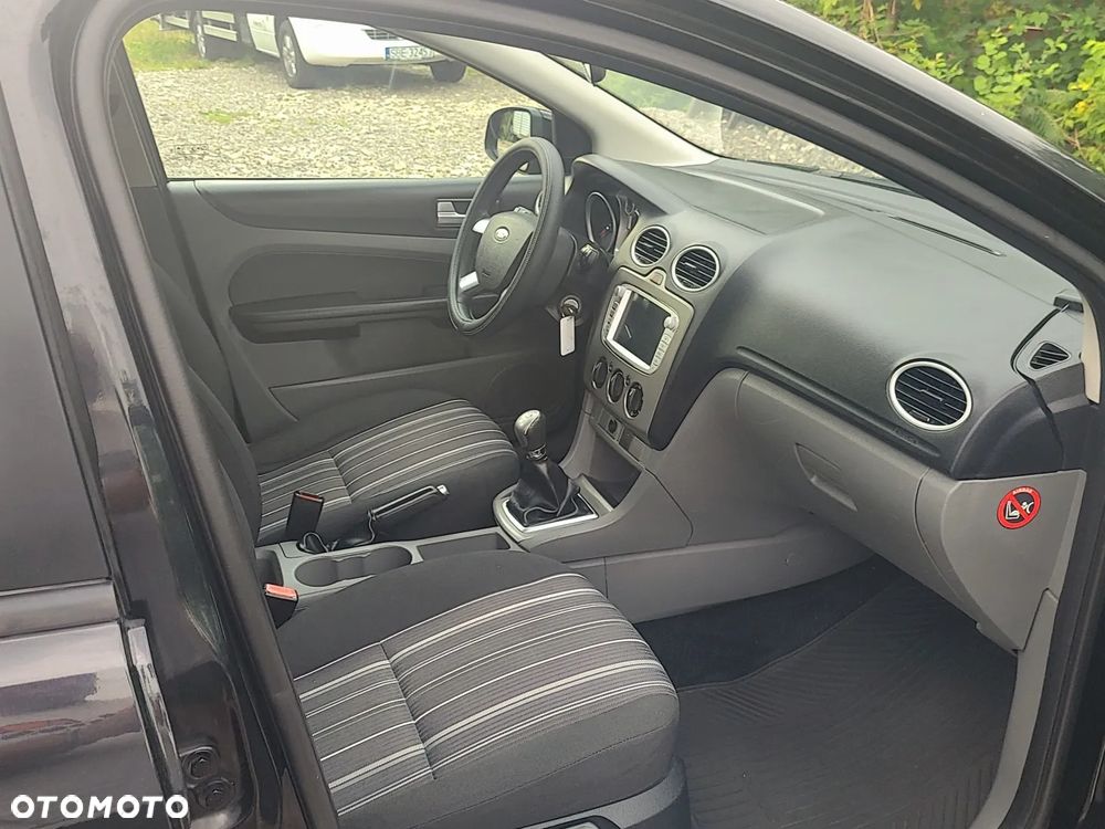 Ford Focus - 27