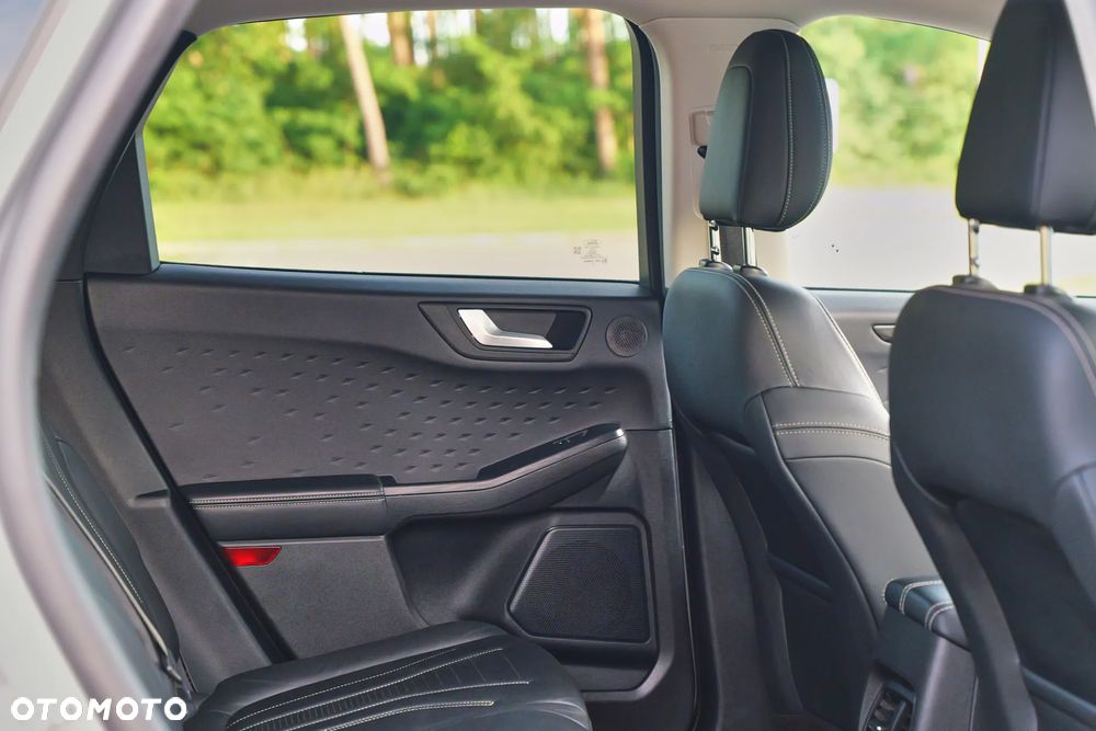 Ford Kuga - 35